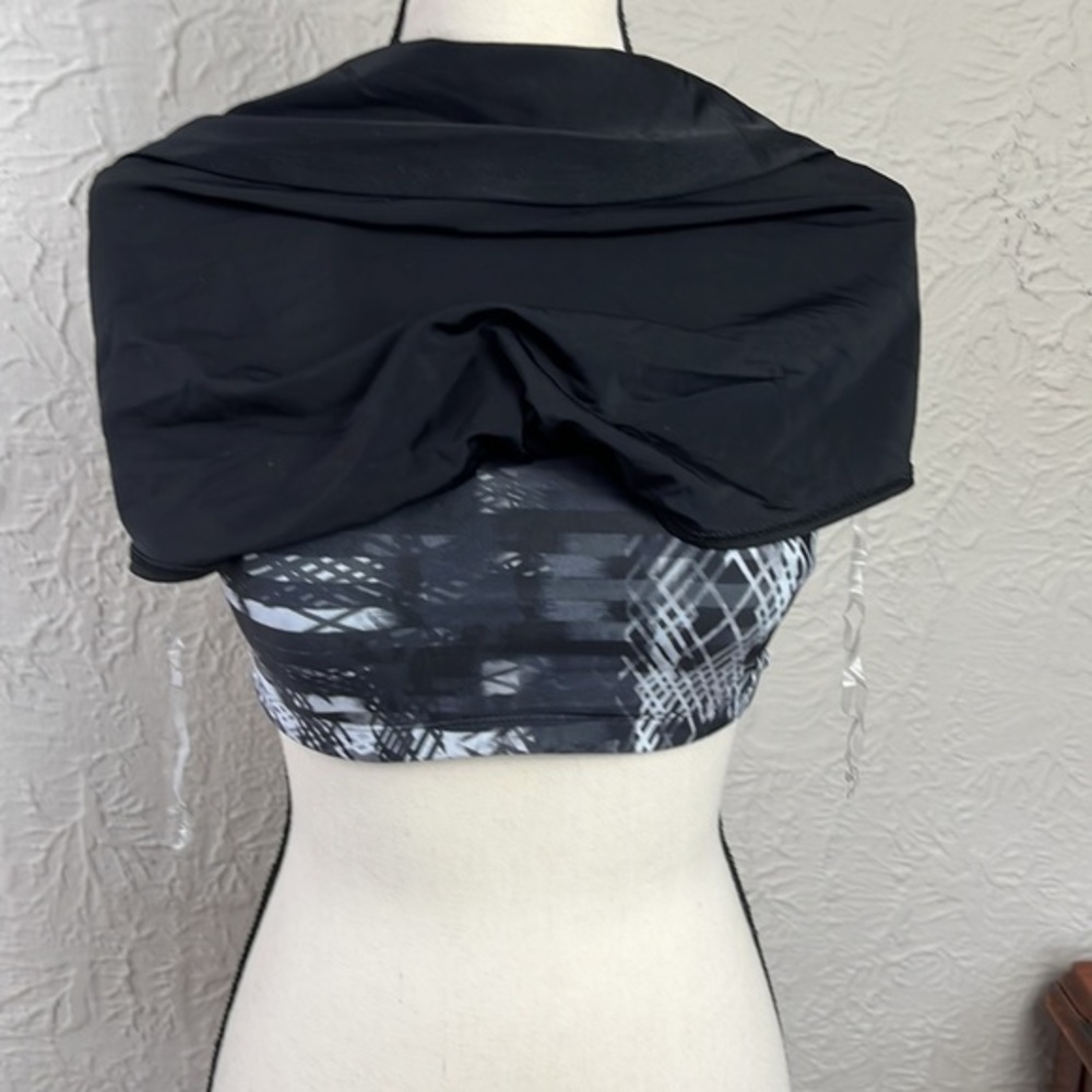 Reebok Swimwear Maximum Mayhem Strappy Back Tankini Top - Picture 6 of 13